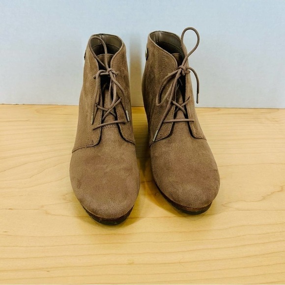 Dr. Scholl’s Be Energized Foam Technology Wedge Booties Size 9.5 NWOT - Picture 7 of 8